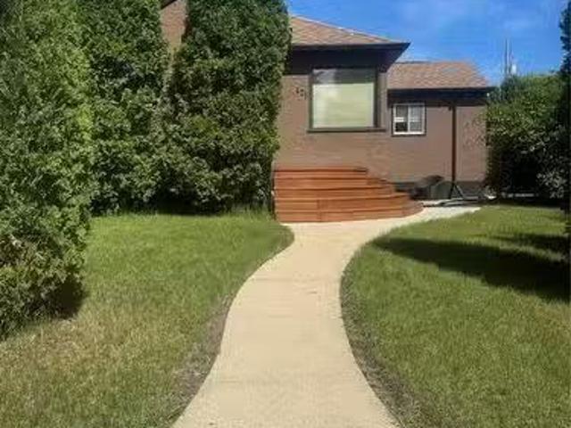 425 4Th Street, Brandon, MB, R7A 3H3 house for sale Listing.