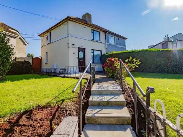425 Crumlin Road, Crumlin, Dublin 12, D12C8X2 is for sale