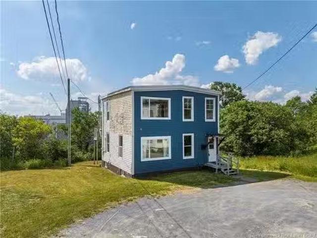 425 Douglas Ave, Saint John, NB, E2K 1E7 house for sale Lis.