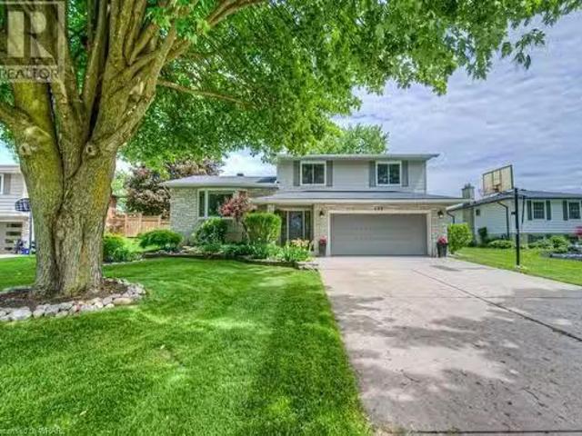 425 Fairview Street, New Hamburg, ON, N3A 1M2 house for sale.