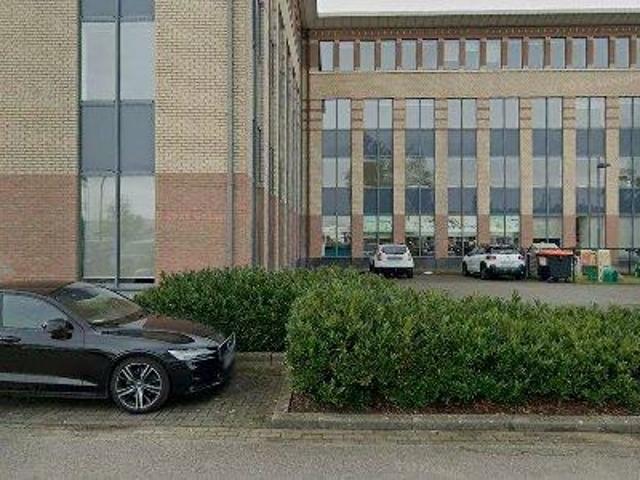 424 m2 office space for rent in Mechelen