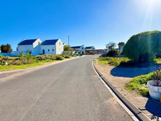 425 m² Land available in Paternoster