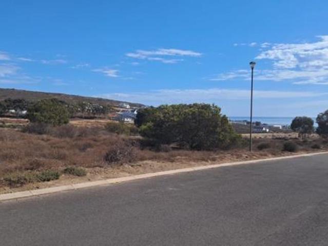425 m² Land available in St Helena Views