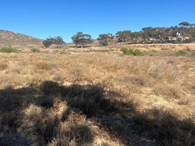 425 m² Land available in St Helena Views