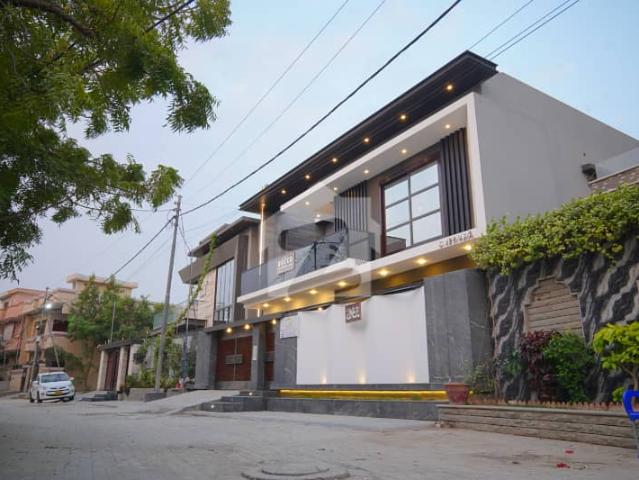 425 Sq. Yd Ground Plus One Luxurious Bunglow For Sale In Gulistan E Jauhar Block 14