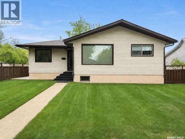 4266 Price Avenue, Gull Lake, SK, S0N 1A0 house for sale | Listing ID SK041251 | Royal LePage