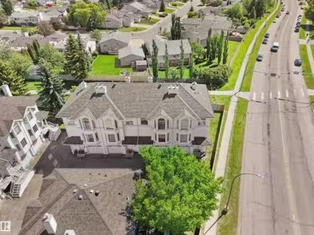 4267 29 Avenue Nw, Edmonton, AB, T6L 6W5 townhouse for sale.