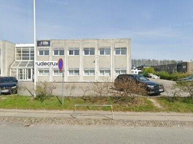 426 m2 lager, produktion til leje i Ballerup