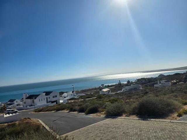 426 m² Land available in St Helena Views