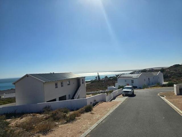 426 m² Land available in St Helena Views