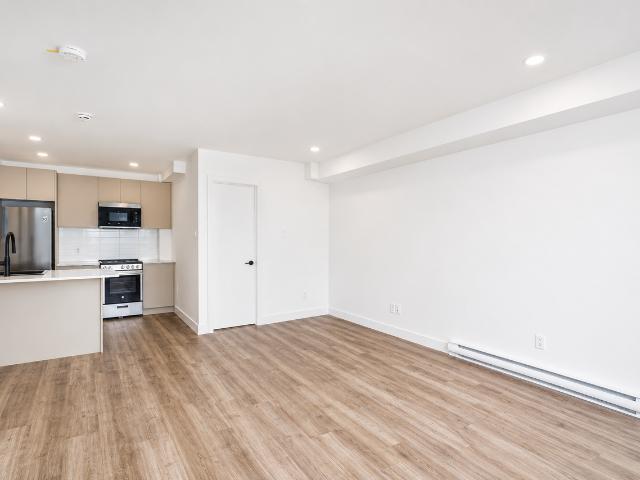 4275 Hochelaga 2 Bedroom Apartment for Rent at 4275 Rue Hochelaga, Montréal, QC H1V 1C1 Maisonneuve