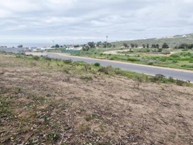 427 m² Land available in St Helena Views