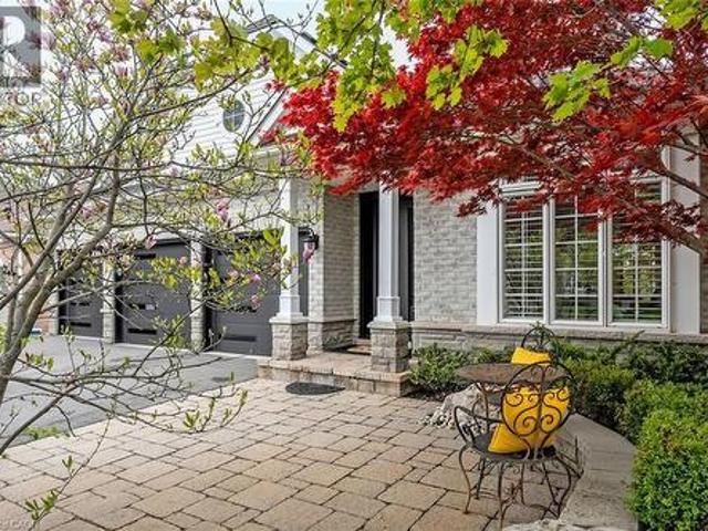 4285 Couples Crescent, Burlington, ON, L7M 4Y8 house for sale | Listing ID 40847 | Royal LePage