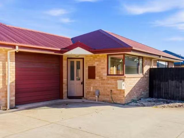 4/295 Pages Road, Wainoni, NZ 8061 House for Sale