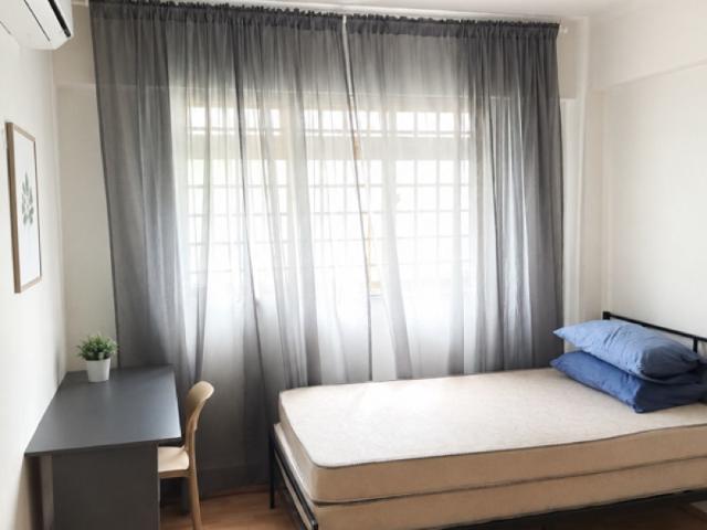429 Woodlands Street 41 HDB Apartment Room Rental, $750, 1 Bed 2 Bath 1,119 sqft $0.67 psf