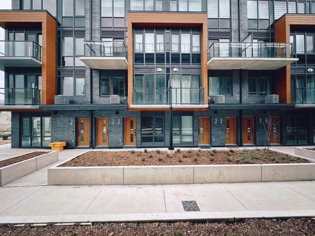42 73 Curlew Drive, North York | 2Beds/1Bath, Townhouse, $2,350/mo | Condos. Ca