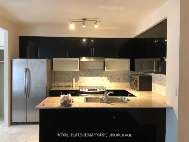 42 7 Brighton Place, Thornhill | For Rent @ $3,300 | Condos. Ca
