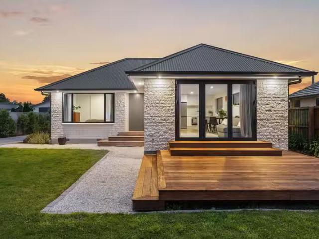 42 Twyford Street, Bishopdale, NZ 8053 House for Sale