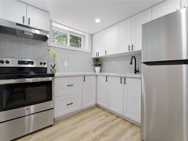 42 West 3rd Street, Lower Unit 2 Bedroom Apartment for Rent at 42 West 3rd St, Hamilton, ON L9C 3J9 Bonnington