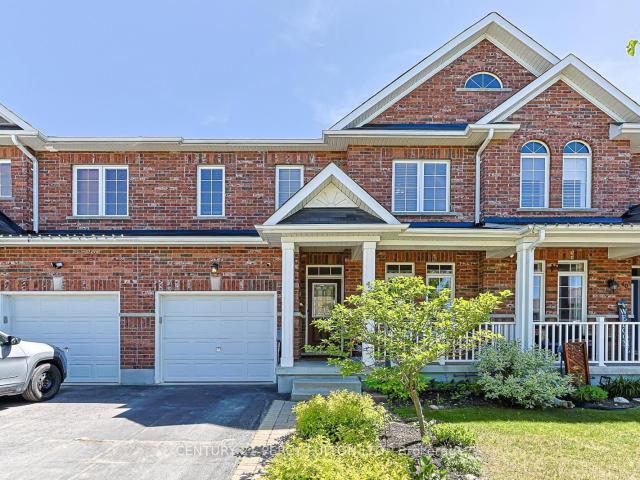 42 Arthur Case Crescent, Mount Albert | For Sale @ $799,000 | Condos. Ca