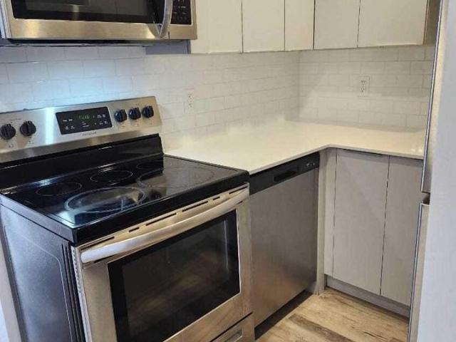 42 Bedard 1 Bedroom Apartment for Rent at 42 Rue Bédard, Gatineau, QC J8Y 5Z6 Hull/Quartier de I'Oree du Parc