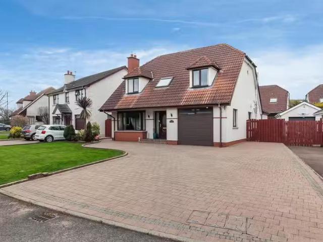 42 Brackenridge Green