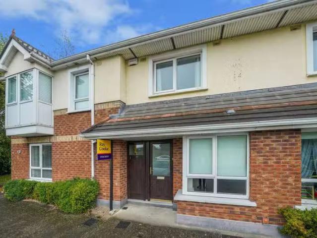 42 Castlegrange Square. D22 PW98, Clondalkin, Dublin 22 is for.