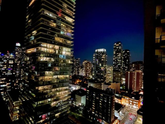 42 Charles St E Condos | 8 Condos for Sale & 23 Condos for Rent | Condos. Ca