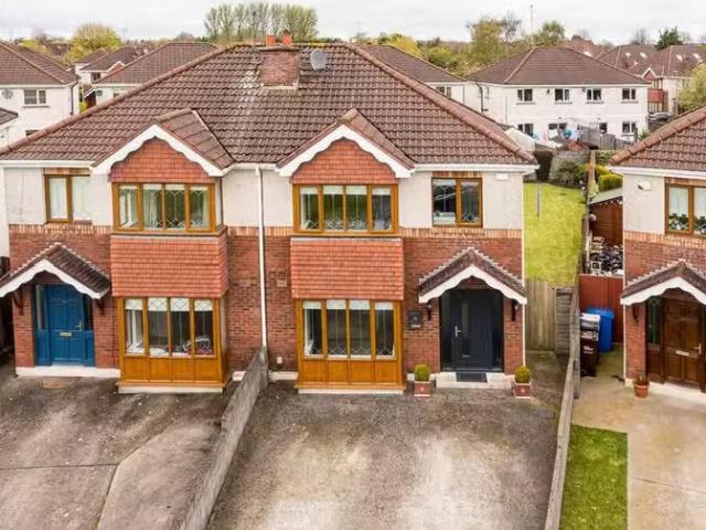 42 Chestnut Grove, Beaufort Place, Navan, Co. Meath, C15D1R9 i.