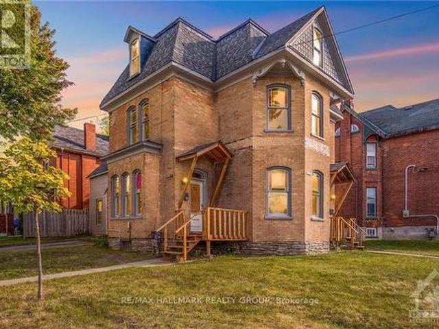 42 Church Street W, Smiths Falls, ON, K7A 1P7 investment for sale | Listing ID X13000 | Royal LePage