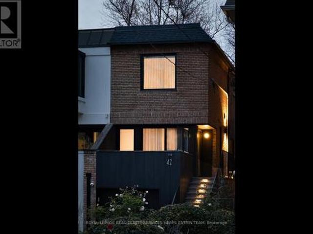 42 Clarendon Avenue, Toronto, ON, M4V 1J1 house for sale | Listing ID C13089 | Royal LePage