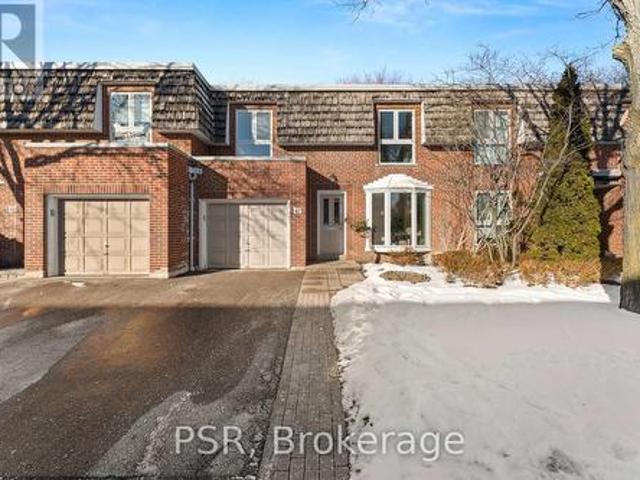 42 Crimson Mill Way, Toronto, ON, M2L 1T6 townhouse for sale | Listing ID C11932 | Royal LePage