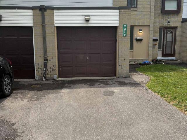42 Fleetwood Crescent, Brampton | 3Beds/2Bath, Townhouse, $549,900 | Condos. Ca