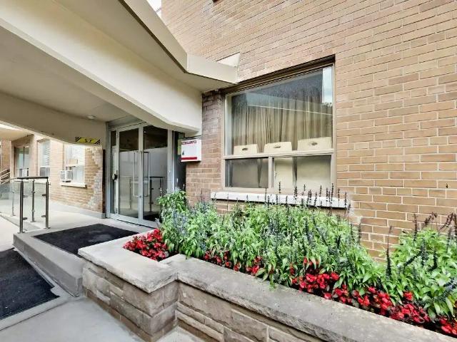 42 Glen Elm Avenue