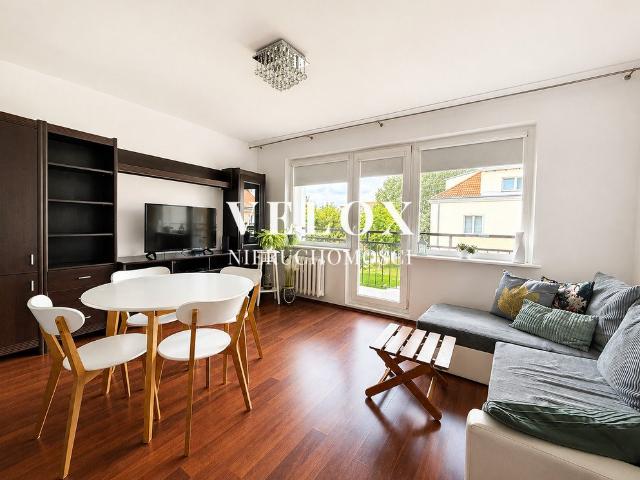 42 m², 2 pokoje z balkonem, gotowe do zamieszkania polecam!