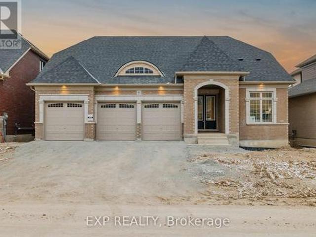 42 Magnolia Avenue, Adjala Tosorontio, ON, L0G 1W0 house for sale | Listing ID N11928 | Royal LePage