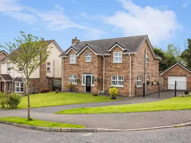 42 Mount Eagles Glen