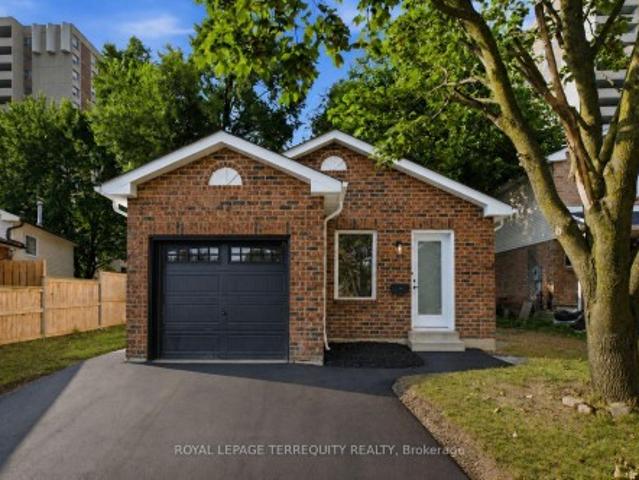 42 Plumridge Court, Ajax, ON, L1S 3Z8 house for sale | Listing ID E13690 | Royal LePage