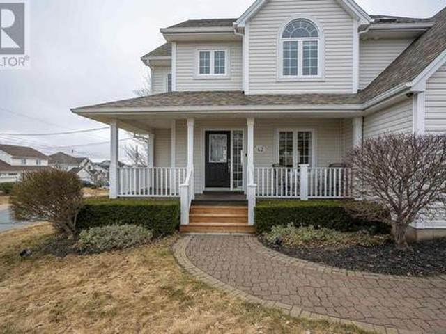 42 Saratoga Drive, Dartmouth, NS, B2X 3P9 house for sale | Listing ID 202505 | Royal LePage
