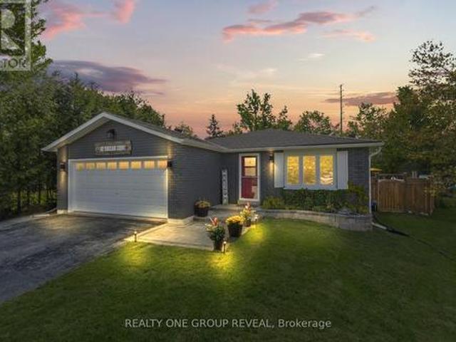 42 Sinclair Court, Barrie, ON, L4N 5X8 house for sale | Listing ID S13220 | Royal LePage