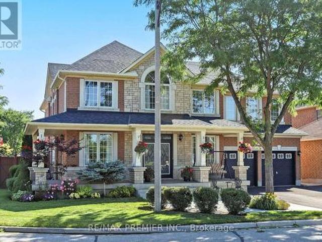 42 Sparta Drive, Brampton, ON, L6P 1H9 house for sale | Listing ID W12254 | Royal LePage