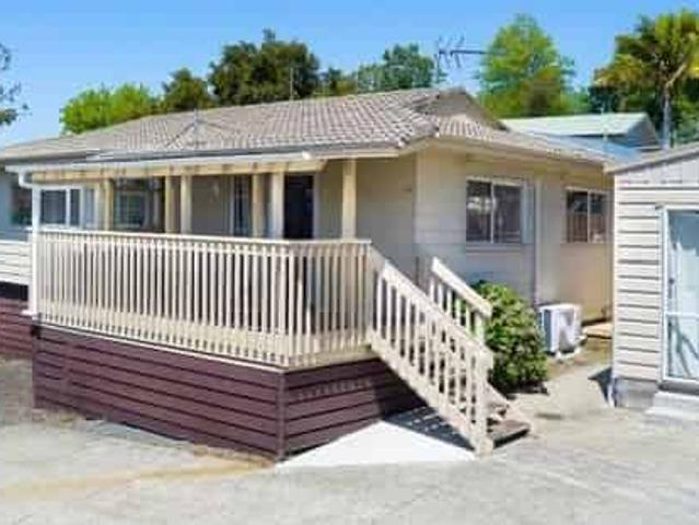42A Farwood Drive, Henderson, Waitakere City