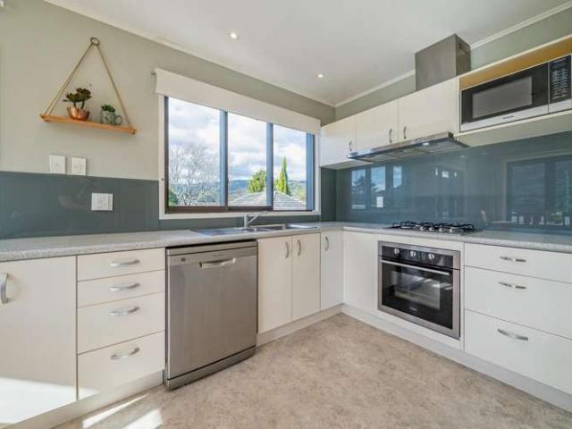 42A Hudson Avenue, Ebdentown, Upper Hutt City
