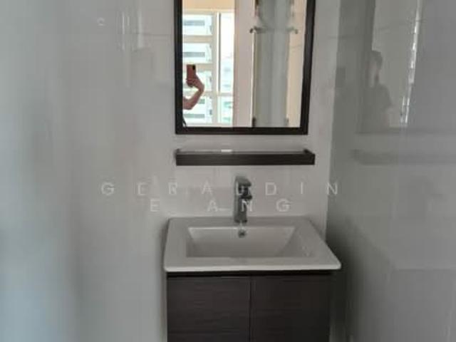 42A Margaret Drive HDB Apartment Room Rental, $1,300, 1 Bed 140 sqft $9.29 psf