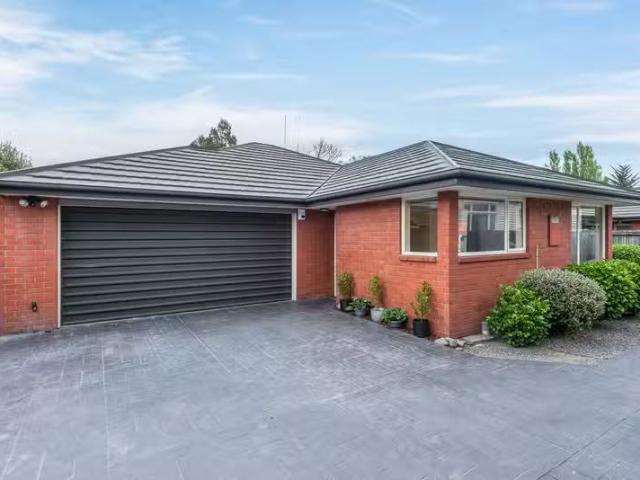 42A York Street, Waltham, NZ 8011 Townhouse for Sale