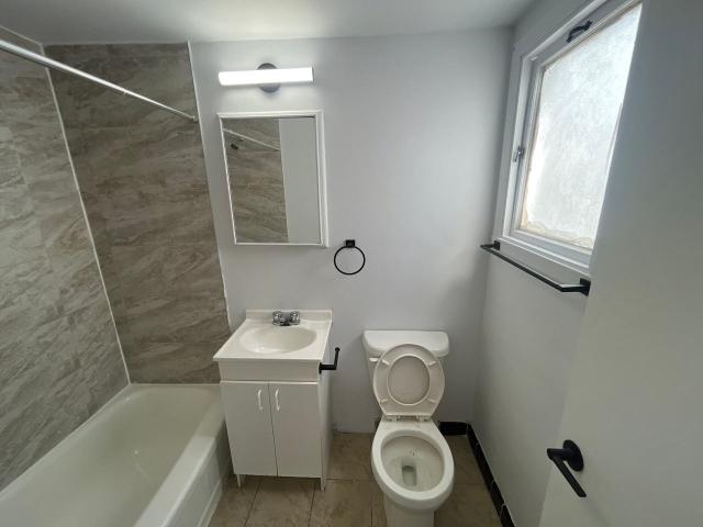 4304 Pierre de Coubertin Studio Apartment for Rent at 4304 Av Pierre De Coubertin, Montréal, QC H1V 1A6 Maisonneuve
