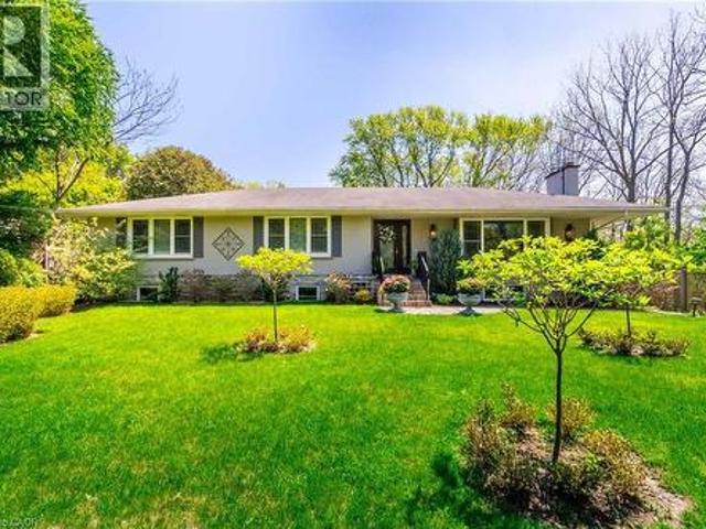4306 Lakeshore Road, Burlington, ON, L7L 1A8 house for sale | Listing ID 40818 | Royal LePage