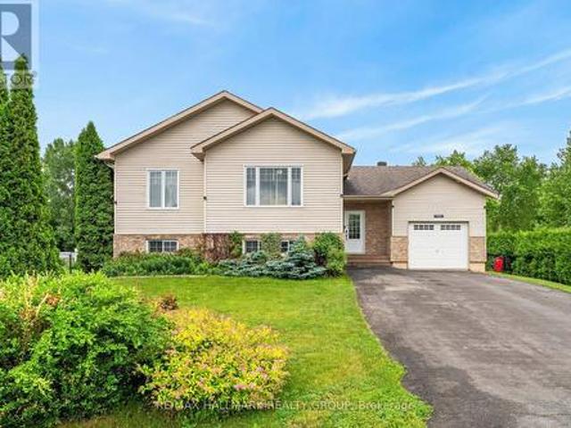 4300 Schell Street, South Dundas, ON, K0C 2H0 house for sale | Listing ID X13456 | Royal LePage