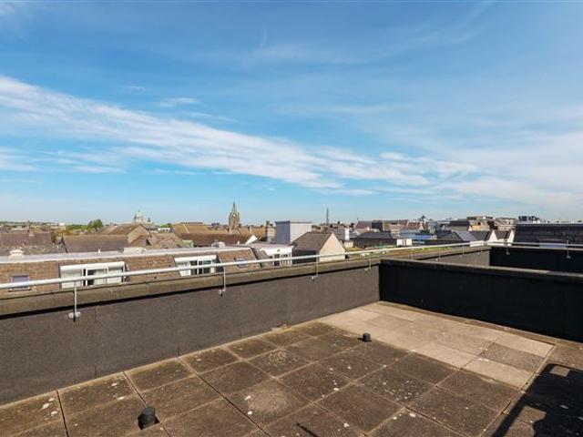 430,000 | 35N Merchants Dock, City Centre, Galway City Heskin & Company Limited 4928 MyHome. Ie Residential
