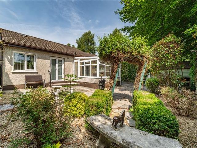 430,000 | 5 Oldtown View, Naas, Co. Kildare Sherry FitzGerald O'Reilly Naas 5010 MyHome. Ie Residential